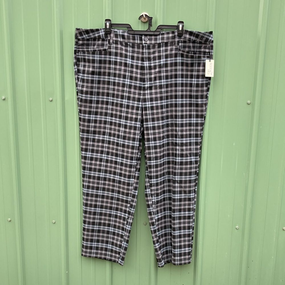 Women's Plus Wear to Work Straight Leg Pants, 30” Inseam, Size 24W